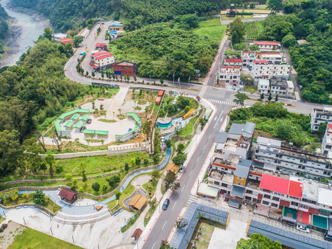羅浮泰雅溫泉公園